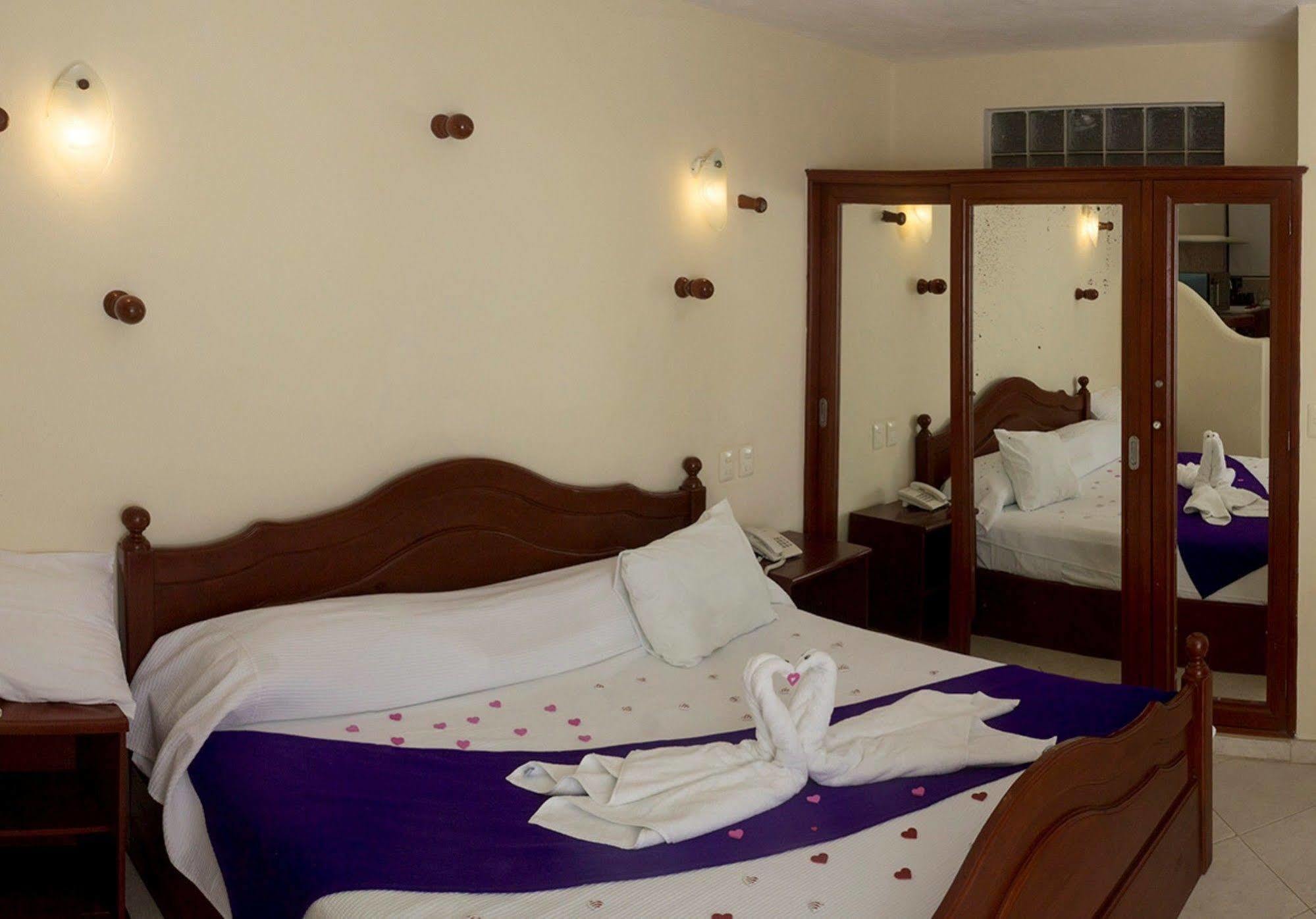 Villas Coco Resort - All Suites (Adults Only) Исла Мухерес Екстериор снимка
